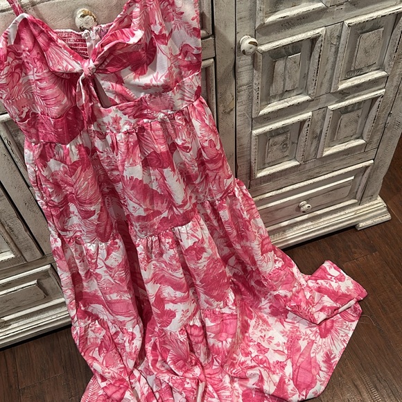 Francesca’s Katrina floral dress - Picture 6 of 7